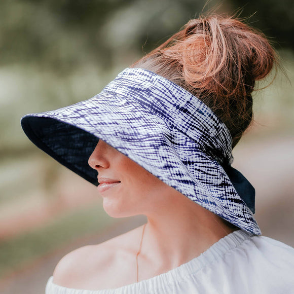 Bedhead 'Voyager' Reversible Ladies Wide-Brimmed Visor Sun Hat - Shibori / Indigo