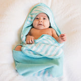 Green Sprouts Muslin Baby Bath Swaddle made from Organic Cotton -  0/6mo